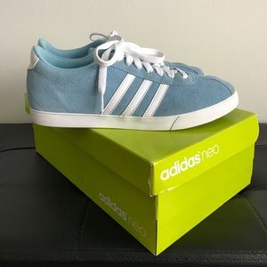 Adidas Sneakers