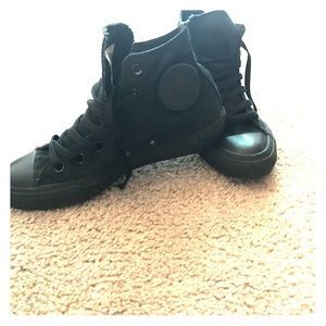 All black converse hi-top