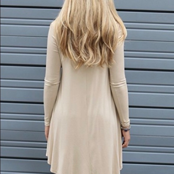 T Shirt Dress 🎀 - Picture 2 of 2