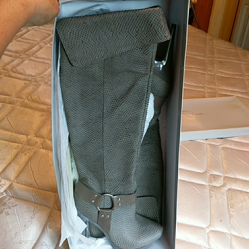 BOOTS JS-ZERA NWOT SALE, SALE!!!!