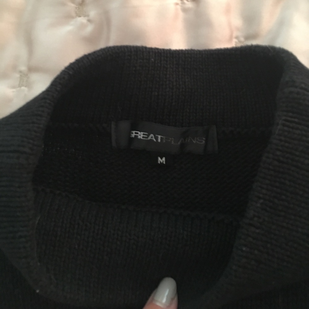 Black Shell Sweater - Picture 2 of 4