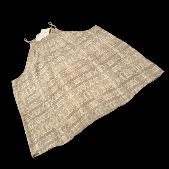 Joie Esmee Sandshell Smocked-Neck Silk Top Size L - Picture 7 of 8