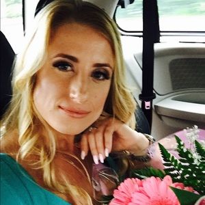 Meet your Posher, Tanya