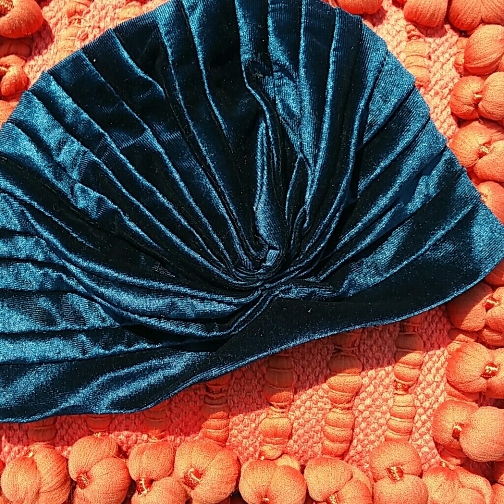 3FOR$18 Velour Turban - Picture 3 of 4