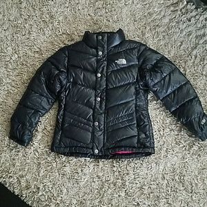Girls The North Face  small.   7/8