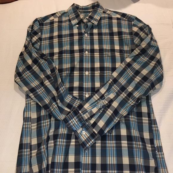 Light weight j.crew button down shirt - Picture 3 of 4