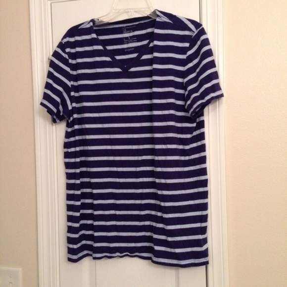 Men's Gap Blue Striped V-Neck Shirt - Picture 1 of 3