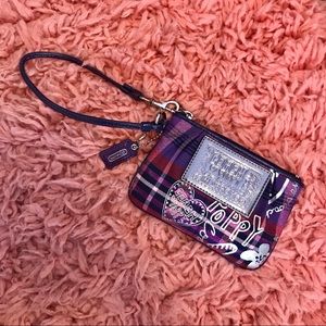 *LIMITED EDITION* Authentic Coach Poppy Wristlet