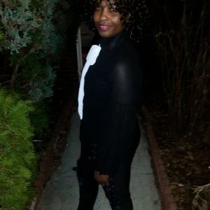 Meet your Posher, Desiree