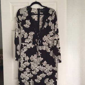 Floral BooHoo maxi dress