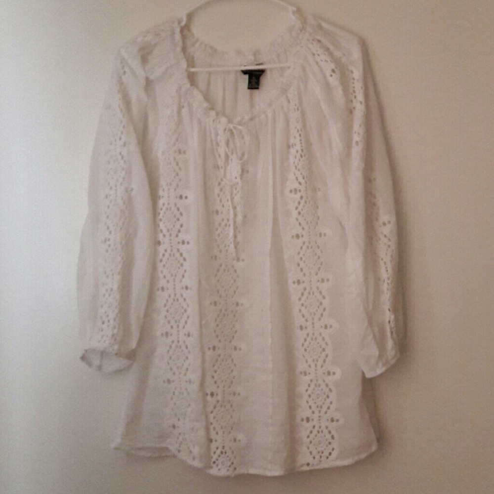 WHITE LONG SLEEVE TOP