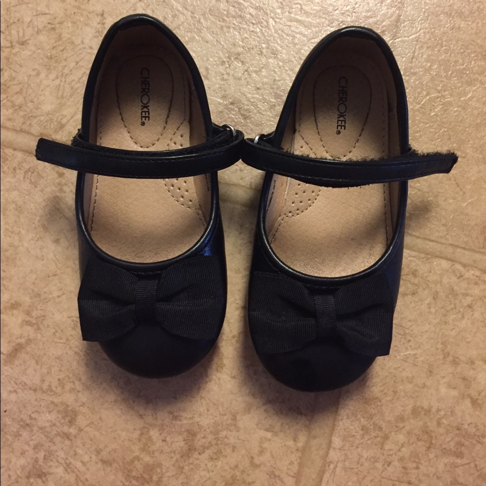 Size 8 girls shoes