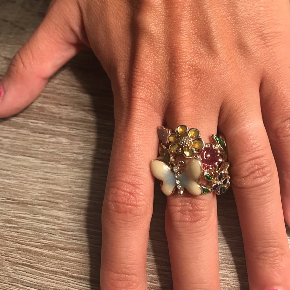 Guess Bedazzled Ring