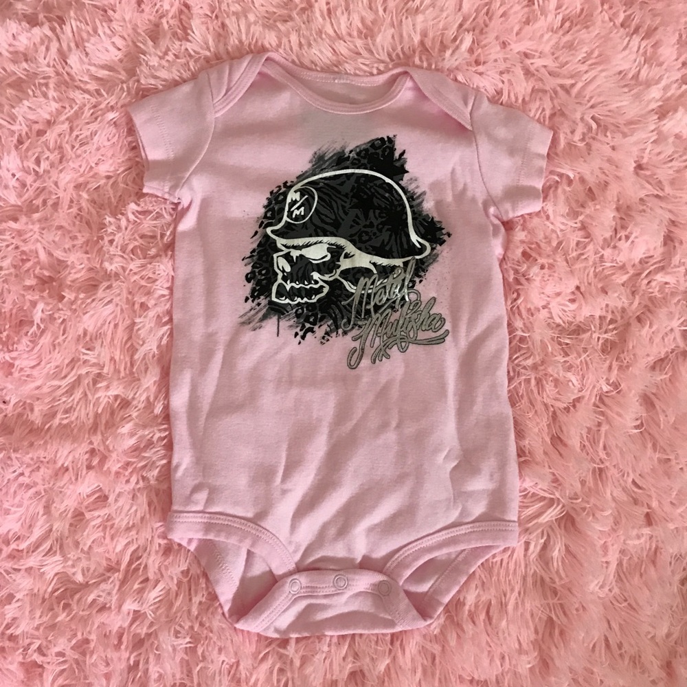 🌟Never Worn⭐️ Metal Mulisha Onesie - 18m