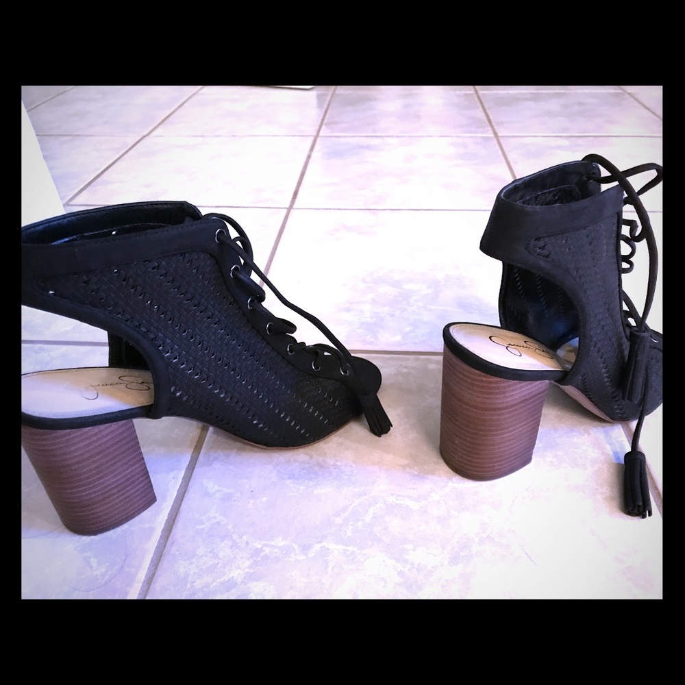 Black lace up heel