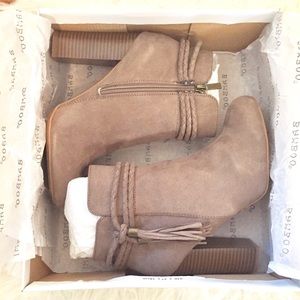 NIB taupe suede ankle boots