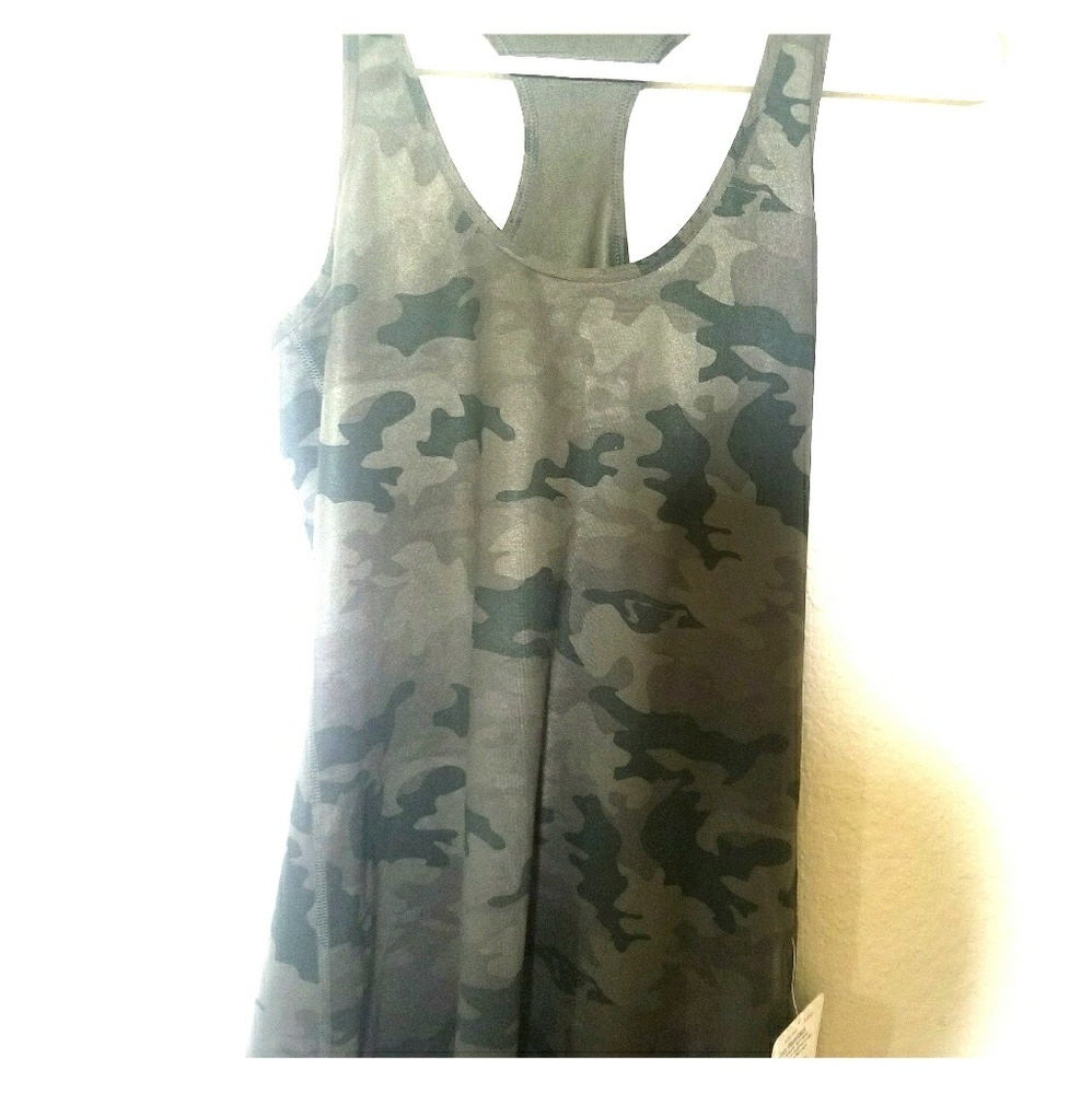 Lululemon camo racerback tank