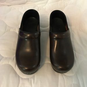 Dansko Professional Leather Clogs, Brown, 36