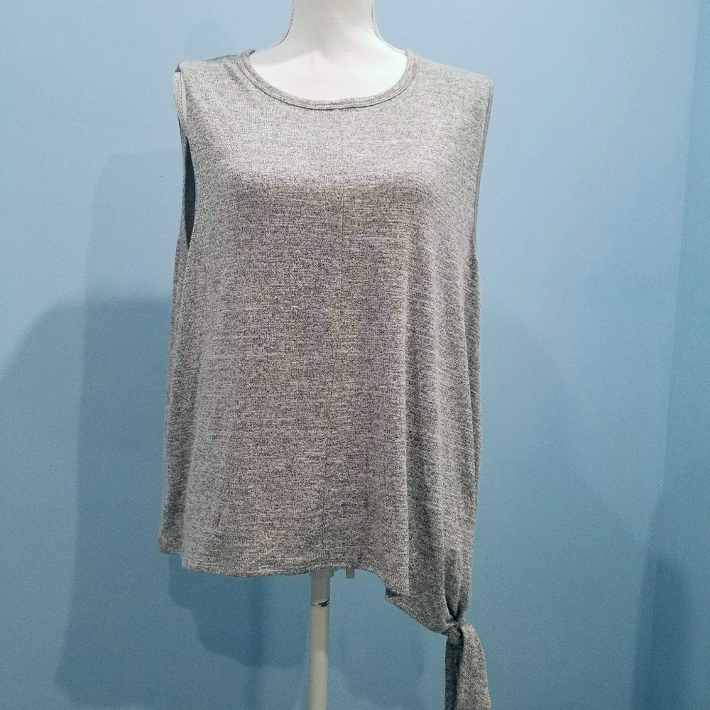 New Gap Gray Side Tie tmTank Top