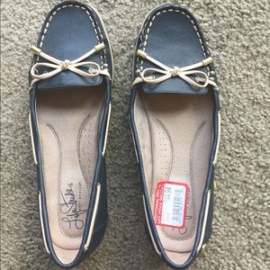 Life stride soft system boat shoes. Size 7M.