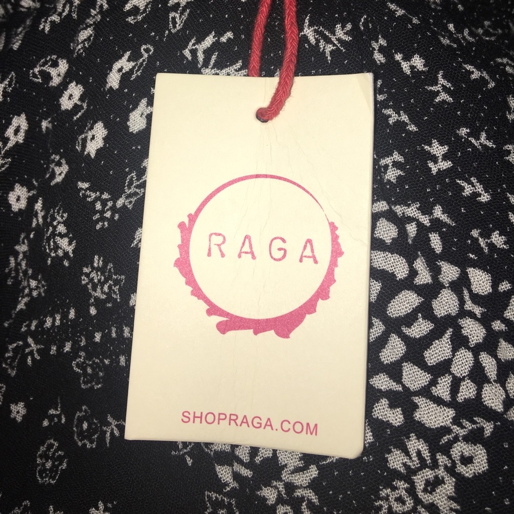 🆕RAGA OUT FOR THE NIGHT CROP TOP - Picture 5 of 5