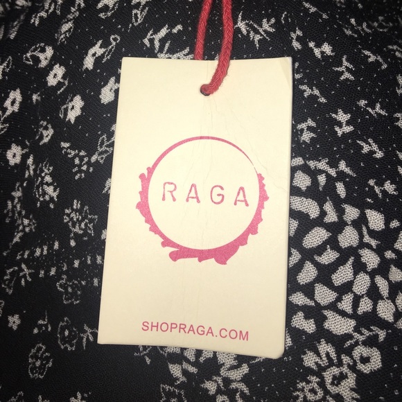 🆕RAGA OUT FOR THE NIGHT CROP TOP - Picture 5 of 5