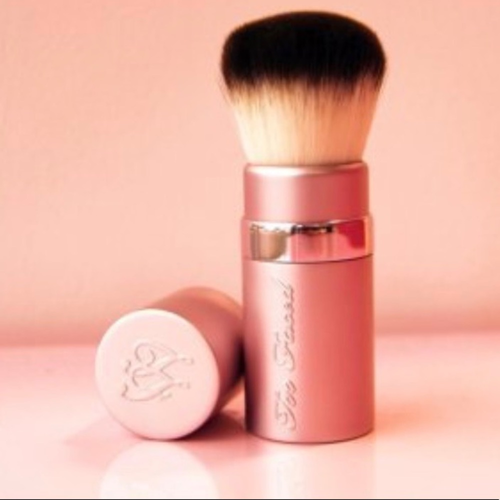Kabuki Brush- Too Faced