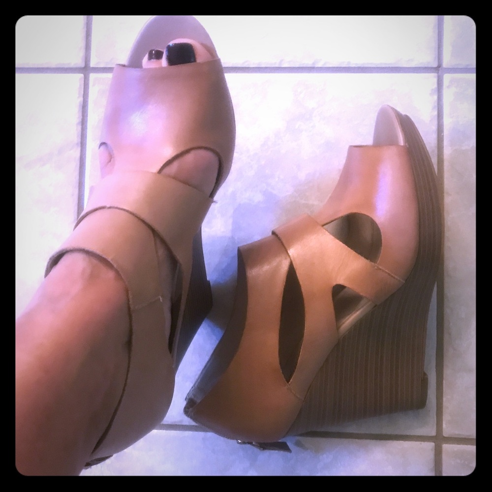 Tan Leather Wedges