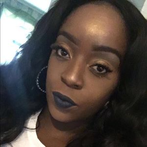 Meet your Posher, Lacrystal