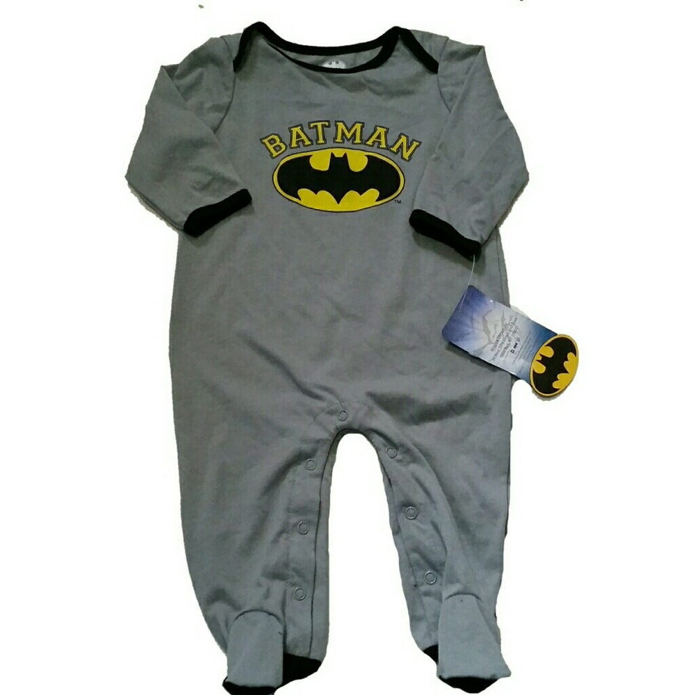 Nwt 3/6 months baby all in one Batman