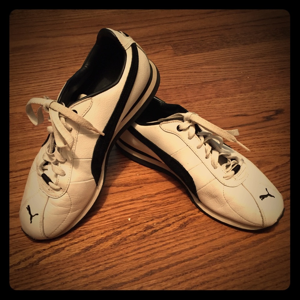 Pumas 7.5 women's EUC