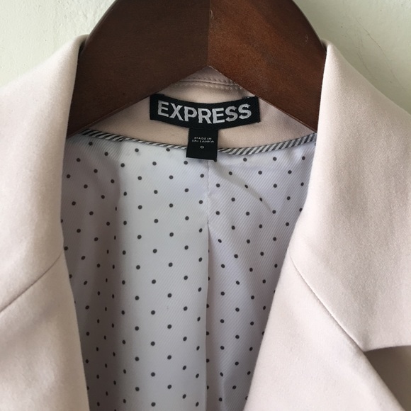 Express Millennial Pink Blazer - Picture 3 of 8