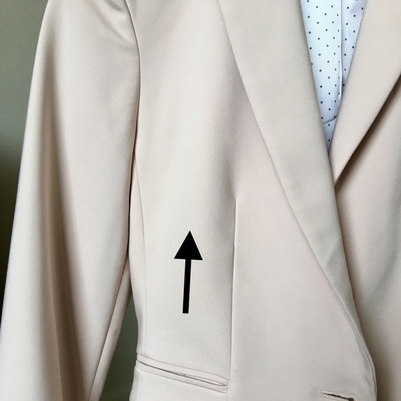 Express Millennial Pink Blazer - Picture 7 of 8