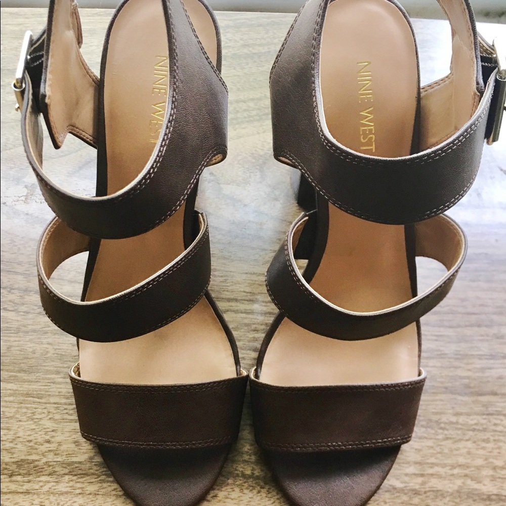 Nine West stacked wood heel pumps