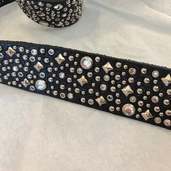 Robin's Jean Belt - Picture 3 of 4