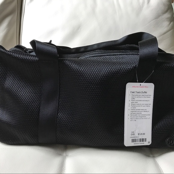 NWT BLACK LULULEMON FAST TRACK DUFFLE BAG MESH - Picture 5 of 8
