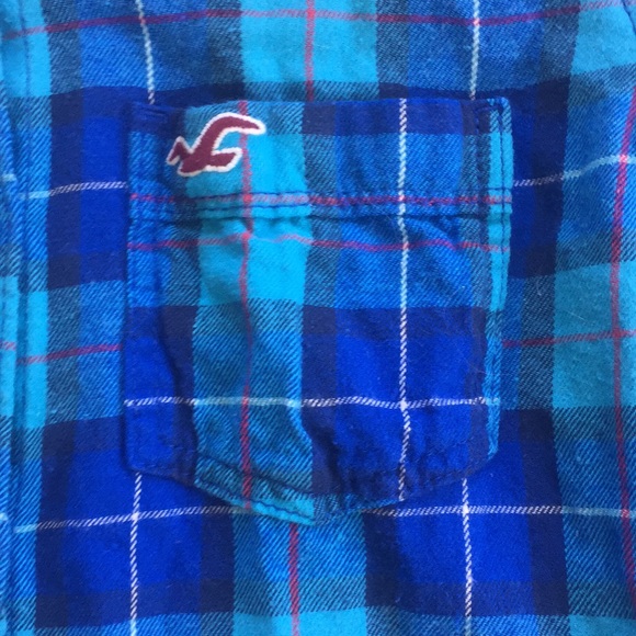 💰Blue plaid button up shirt - Picture 3 of 7