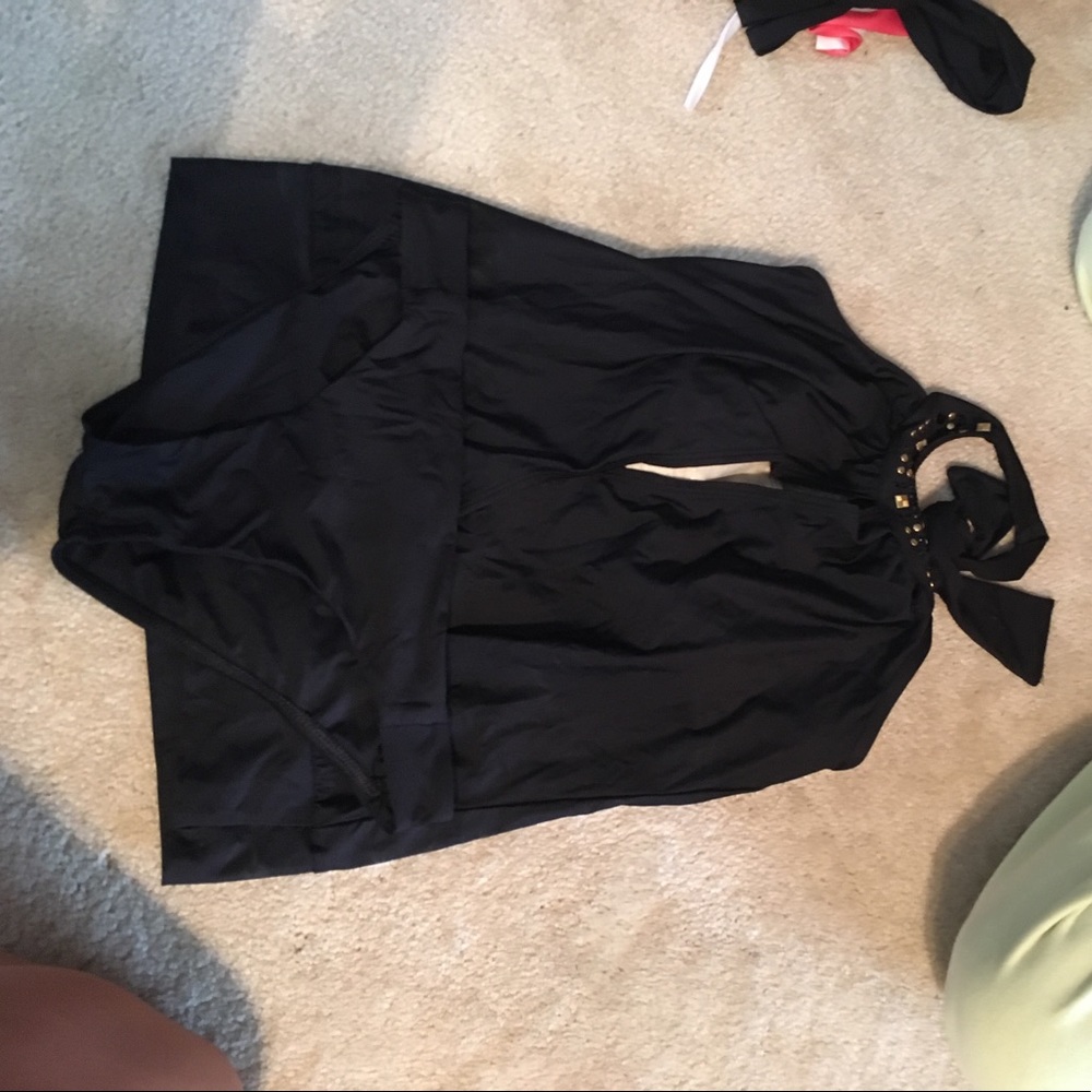 2 piece tankini boston proper size 6- never worn