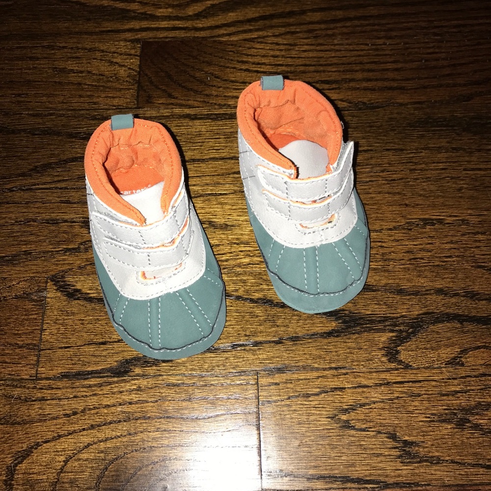 Infant boys crib boots (Carter's)