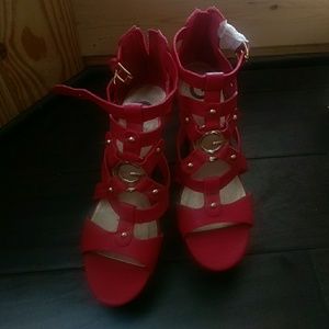 wedges NWOT WOBOX