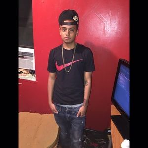 Meet your Posher, Elijah