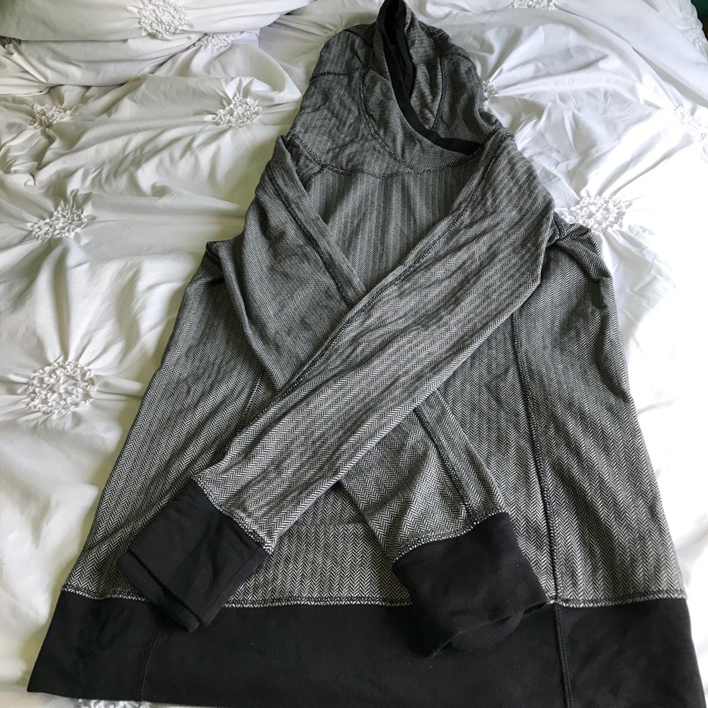 Lululemon Pullover