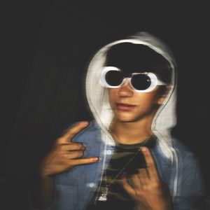 Meet your Posher, Adrian