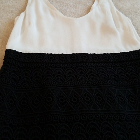 !!SOLD!! LOFT Petite Black and White Dress - Picture 4 of 6