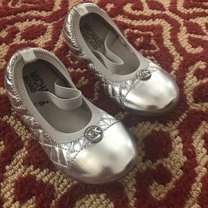 Silver flats Toddler