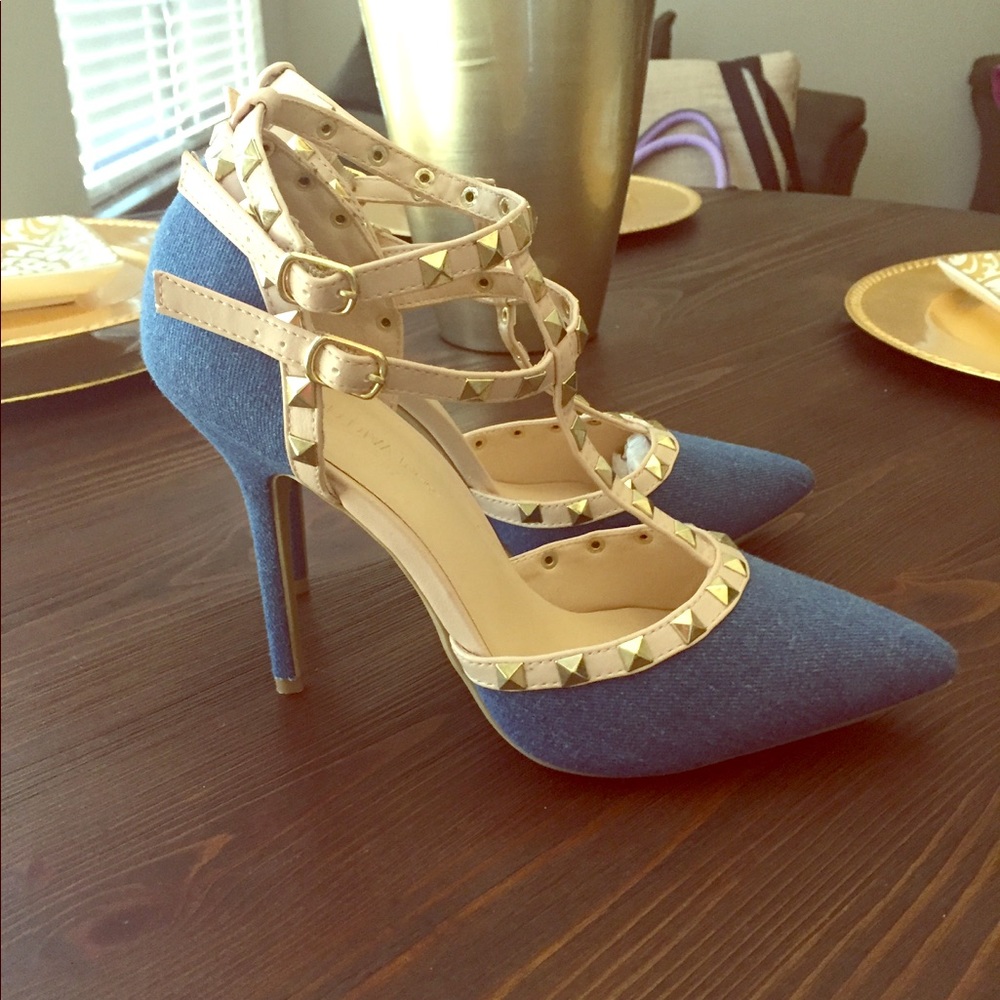 Denim & nude heels