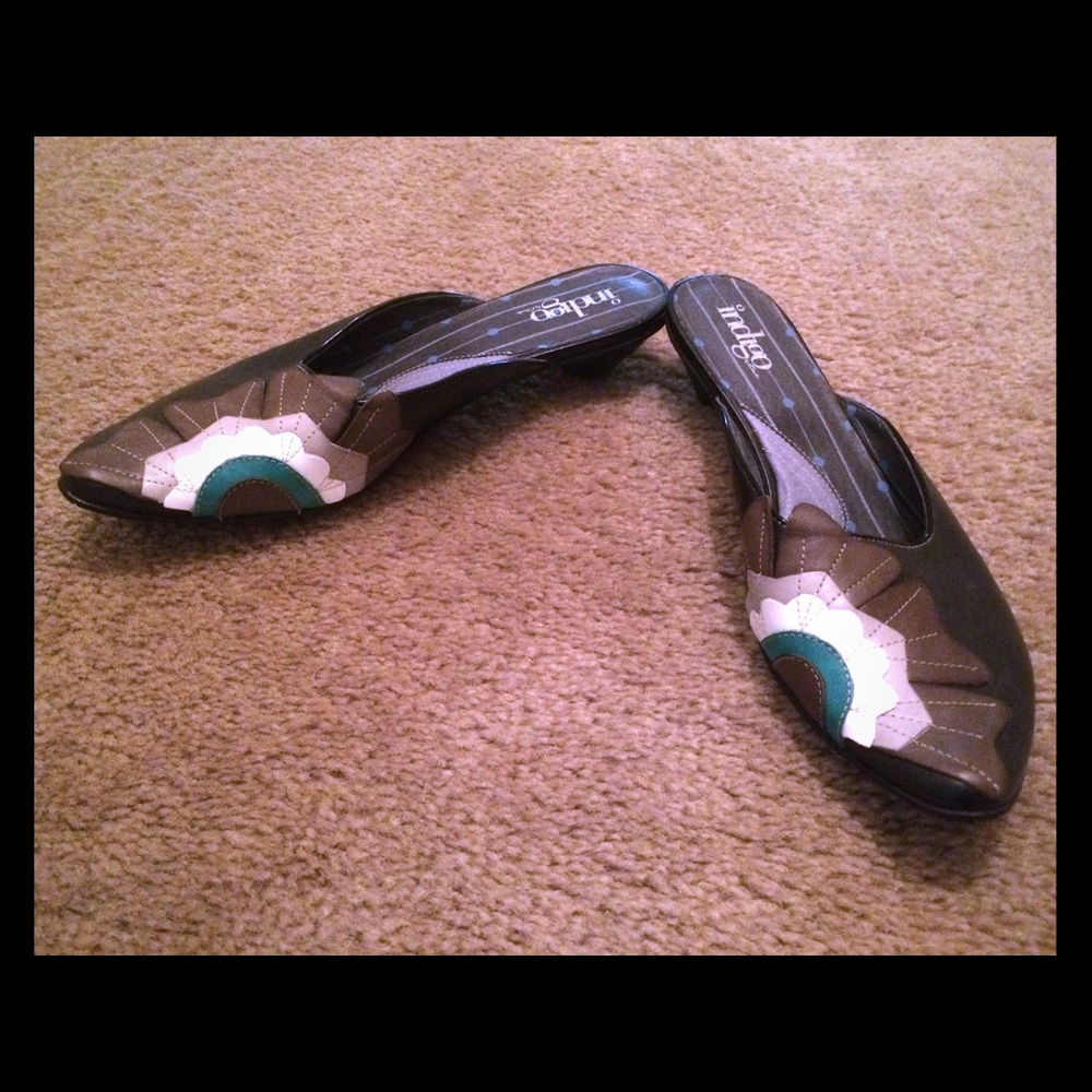 FINAL SALE: Black Indigo shoes: Size 7.5