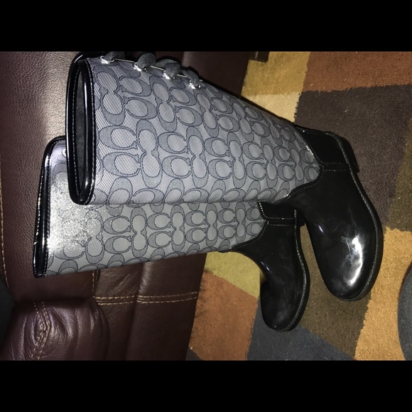 Coach Tristee Outline Signature Rainboots - Picture 5 of 7