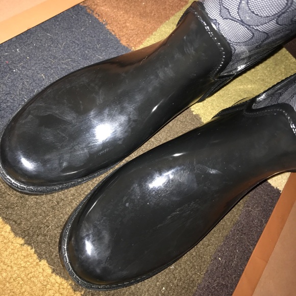 Coach Tristee Outline Signature Rainboots - Picture 6 of 7