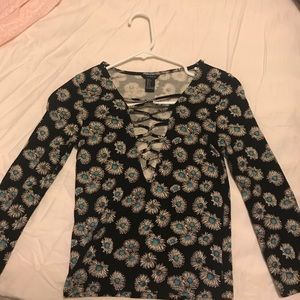 Daisy shirt
